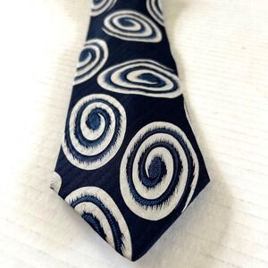 Serica Mens Silk Tie Navy Blue White Psychedelic Swirl Spiral Made in Italy‎